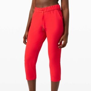 Lululemon On The Fly Crop 23” Carnation Red